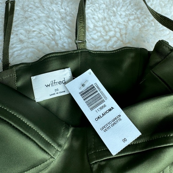 Aritzia Satin Bustier - Picture 3 of 4